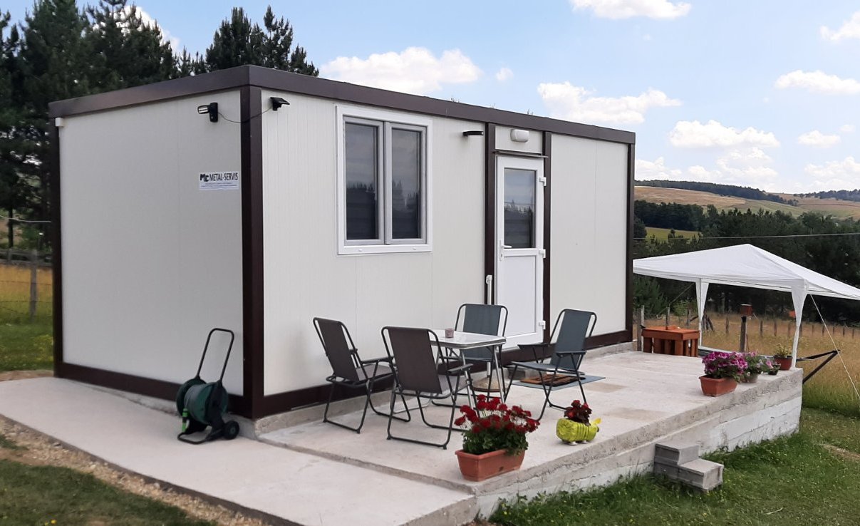 Stambeni kontejner dimenzija 6,00x3,00x2,60m sa kupatilom